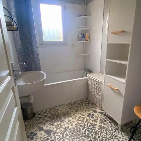 Holiday home Chez Leonie Sainte-Mere-Eglise