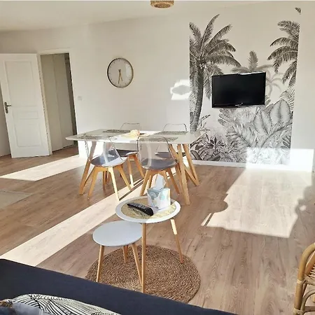 Chez Léonie